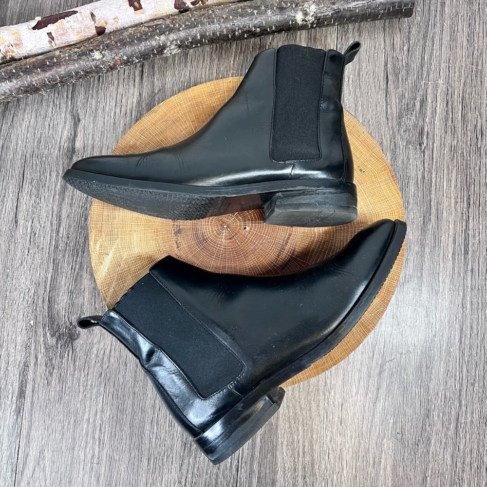 Everlane | Black The New Modern Chelsea Boot in Italian Leather Size 7.5